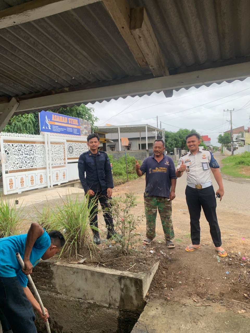 Cegah Potensi Banjir, Rutan Banda Aceh Gelar Gotong Royong Bersama Warga Sekitar