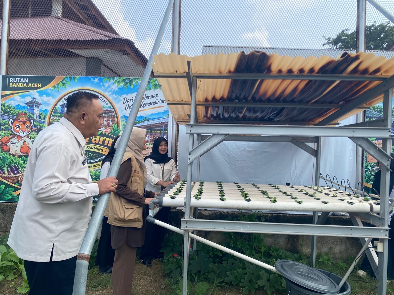 Kakanwil Ditjenpas Aceh Ramdani Boy Apresiasi Inovasi Hidroponik Rutan Banda Aceh
